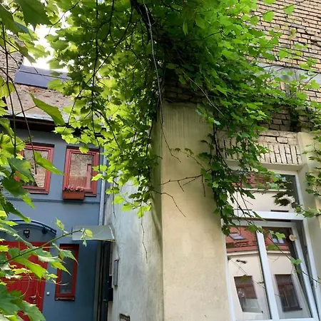 Апартаменти Old Studio